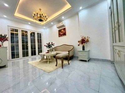 Tòa căn hộ đội cấn ba đình- ô tô vào nhà-ngõ thông kinh doanh — ảnh 1