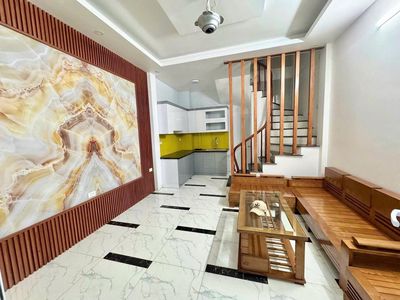 Cho thuê nhà nguyên căn Phố Vĩnh Hưng, Đại Đồng, 5 tầng, 30m2, 10Tr — ảnh 1