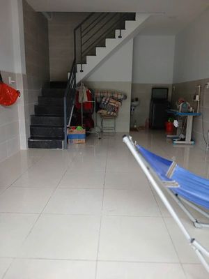 Cho thuê nhà trệt lâu gần hội trường đông Hòa Dĩ An — ảnh 1