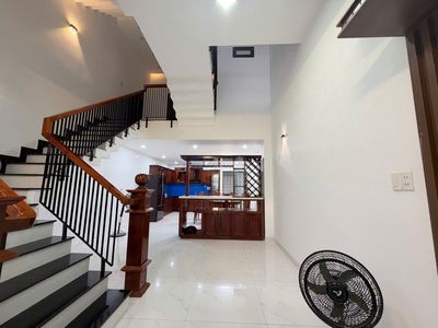 Cho thuê nhà 3 tầng 4 phòng ngủ đường 10m mai chí thọ,hòa xuân — ảnh 1