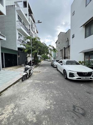 Thân Gửi Anh Chị Em Chạy Phụ Nhà Tô Ngọc Vân ( hoa hồng nhận đủ ) — ảnh 1