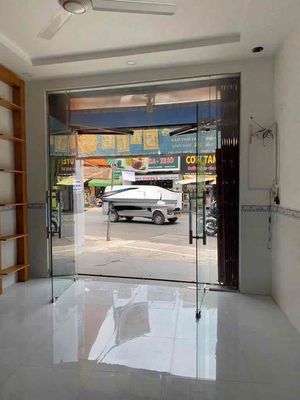 40 m². Mặt tiền kinh doanh O 9 3 3 3 3 2 2 8 3 — ảnh 1