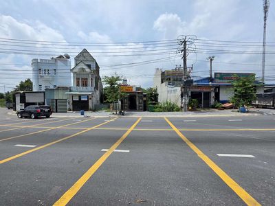 Nhà mặt tiền kinh doanh Nguyễn Thị Tươi, phường Tân Bình, TP Dĩ An — ảnh 1