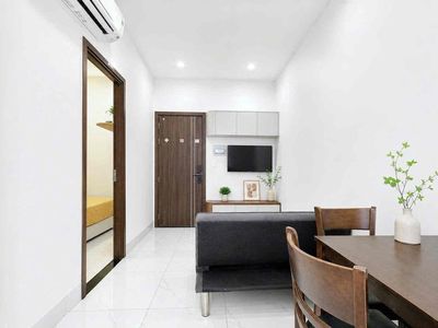 Cho thuê căn hộ ban công như hình 100% 35m2 ngay vimcom cộng hoà — ảnh 1