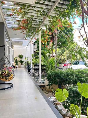 Bt đơn lập view công viên - park riverside q9 360m2 - 3 tầng -sân ô tô — ảnh 1