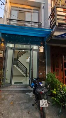 Cho thuê nhà nguyên căn gần bệnh viện hoàn mỹ thủ đức. giá 7 triệu — ảnh 1