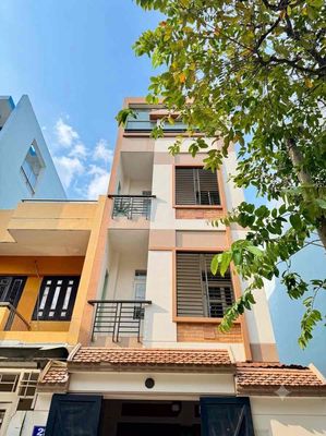 Cho thuê NGUYÊN CĂN. 4 Tầng 6 PN. Dt 4,20m x 20m. Mặt tiền C1 — ảnh 1