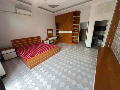Nhà thuê nguyên căn hẻm xe hơi đường đào tông nguyên nhà bè — ảnh 1