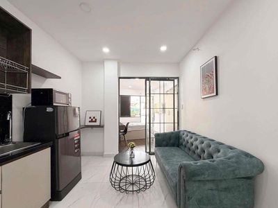Studio ban công ngay trung tâm — ảnh 1