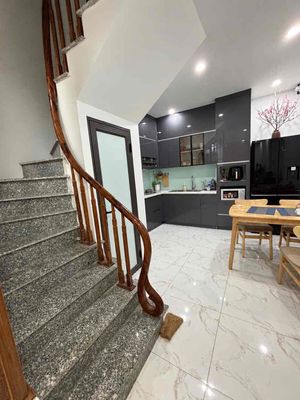 Nhà 3 tầng trung tâm TT Chúc Sơn, Chương Mỹ — ảnh 1