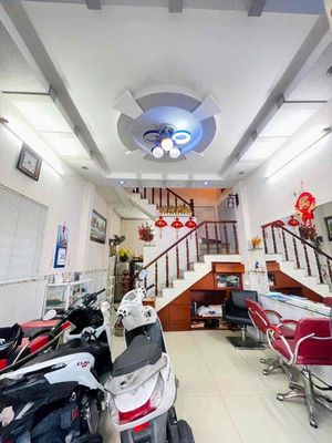 NHÀ -4 TẦNG -GIÁ RẺ -36m -giá nhỉnh 2 tỉ nằm ngay bệnh viện quận 12. — ảnh 1