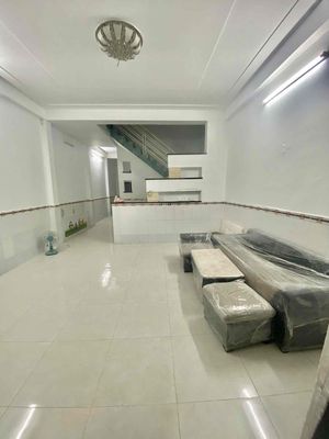 Nhà 1 Trệt 2 Lầu 5PN 5x20m Đường Xe Tải KDC Hoàng Quốc Việt — ảnh 1