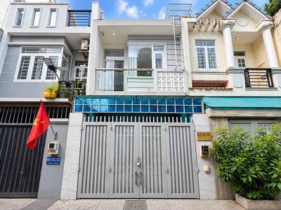 Nhà Nguyên Căn ngay Quốc Lộ 13 mới 100% 2pn2wc — ảnh 1