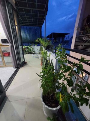Nhà mới, nội thất cao cấp, thoáng mát, an ninh — ảnh 1