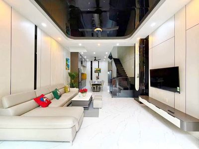 Cho thuê nhà 3 tầng mới 100% đường thanh lương 31, hòa xuân — ảnh 1