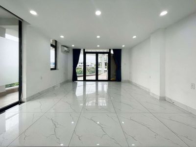 Văn phòng Nguyên tầng 90m2 hai mặt tiền thoáng đẹp giá chỉ 11tr/tháng — ảnh 1