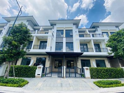 Cho thuê Biệt thự Verosa gần Liên Phường, Bưng Ông Thoàn 200m2 — ảnh 1
