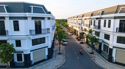 887tr sở hữu nhà đối diện công viên thông vành đai 4 gần ĐH Việt Đức — ảnh 1