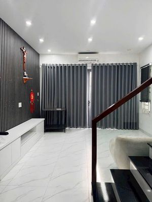 Cho thuê nhà mt trần thủ độ - p phú thanh 4 x 18 đúc 3,5 lầu đẹp — ảnh 1