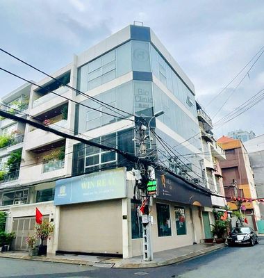 NHÀ ĐẸP,GIÁ THUÊ TỐT-Cho thuê căn góc Tô Hiến Thành,Quận 10.Ngang 6m — ảnh 1