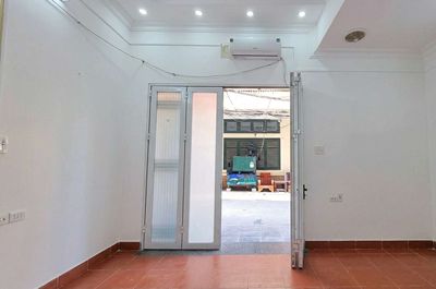 Nhà - kho Cầu Giấy — ảnh 1