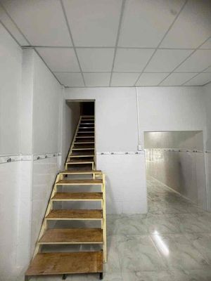 DT: 4 x 25m. 1 trệt. 1 lầu suốt O 9 3 3 3 3 2 2 8 3 — ảnh 1