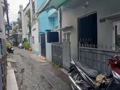 Nhà 2 pn sạch thoáng ,gần chợ ,trường học ,nhà thờ — ảnh 1