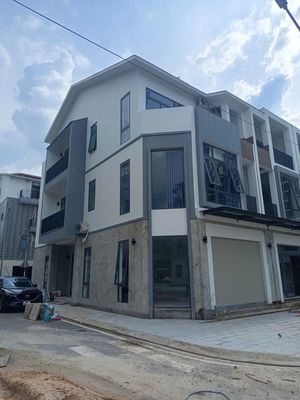 Cho thuê nhà góc unitown complex — ảnh 1