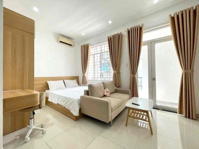 Studio - ban công, tách bếp, sofa - Phan Đăng Lưu, Phú Nhuận — ảnh 1