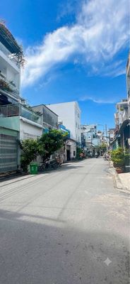 Hẻm xe hơi - Hơn 3 ty - Nhà đẹp 3 tầng sát mặt tiền - 68m2 - Hoàn công — ảnh 1