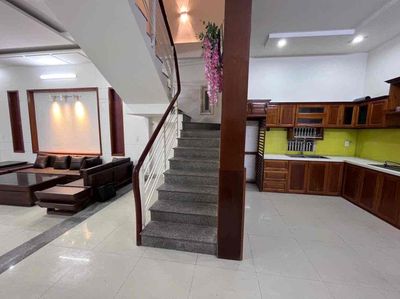 Cho thuê nhà 3 tầng MT sát Dũng Sỹ Thanh Khê, Nguyễn Sinh Sắc — ảnh 1