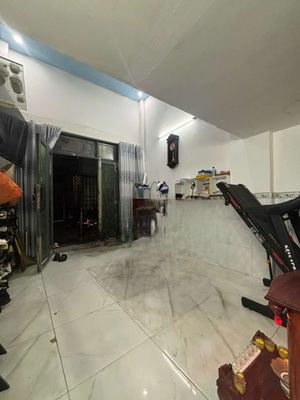 Nhà 3Phong ngủ - Sát Bên Chung Cư Giai Việt. Q8 — ảnh 1