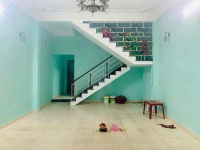 Cho thuê nhà 2 tầng , 100m đường 5,5m MỸ AN ngay đại học Kinh tế - 3PN — ảnh 1