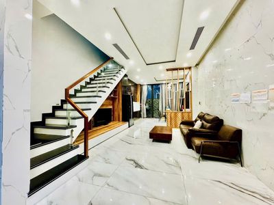 Cho thuê nhà đẹp 3 tầng đường 7m5 Giang Châu 3, Nam Việt Á — ảnh 1