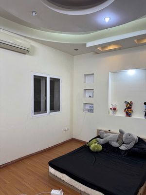 Cho thuê nhà 55 m2 x 4 tầng, 5PN, ngõ rộng, đủ NL, ĐH giá 12,5tr/th. — ảnh 1