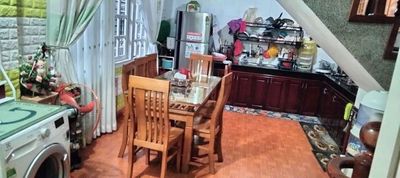 BÁN GẤP Nhà Phố Trung Tâm . Đường thông thiên học — ảnh 1