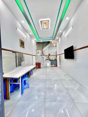 Đường xe tải thông 5 tầng O 9 3 3 3 3 2 2 8 3 — ảnh 1