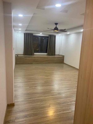 60m2 , thuận tiện làm Vp , có máy lạnh , tủ lạnh , máy giặt — ảnh 1