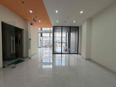 MB Kinh Doanh 90m2 Có Sân Sau_Chỗ Để Xe Hơi_Ngay RichMond — ảnh 1