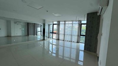 Cho thuê/share văn phòng lầu 4 mặt tiền đường nơ trang long, bình thạ — ảnh 1