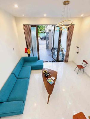 Nhà 3 tầng 5PN đường Thanh Lương, Hoà Xuân — ảnh 1
