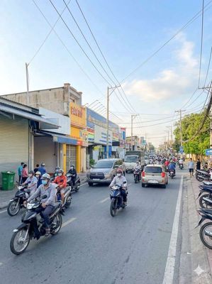 Nhà mặt tiền nguyên căn giá rẻ — ảnh 1