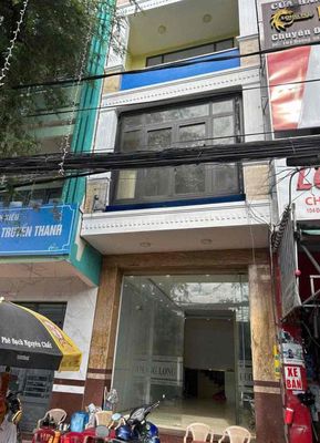 Cho thuê nhà trệt 3 lầu mặt tiền đường 30/4 (đoạn kinh doanh sầm uất — ảnh 1