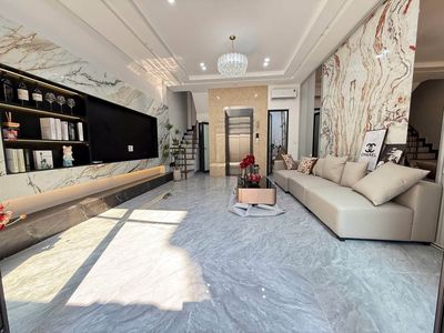 Nhà 42m2, 6 tầng, thang máy, ô tô gần, Đống Đa, 10 tỷ — ảnh 1