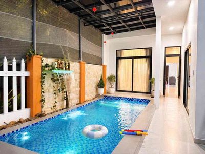 124 cho thuê nhà lô góc có hồ bơi & sân vườn mới 100% — ảnh 1