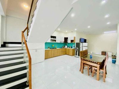 Cho thuê nhà đẹp 3,5 tầng Phan Huy Chú — ảnh 1