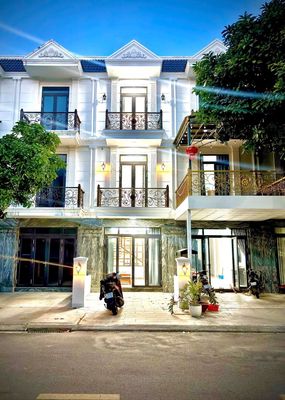 Chính chủ bán gấp nhà 3 tầng tum ở đông tác, dĩ an. dt 72,1m2. 4pn,4wc — ảnh 1