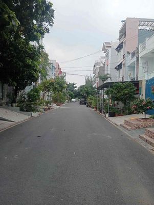 Bán nhà góc 2 mặt tiền kdc bình hưng dt 6x18m — ảnh 1