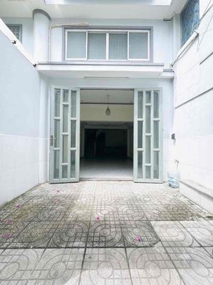 Lạc Long Quân - 50M2 - 5 Tầng Lầu - 3Gac Gần Mặt tiền - Giá Ret — ảnh 1