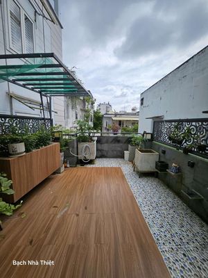 Nhà nguyên căn, cách đường lớn 30 m — ảnh 1